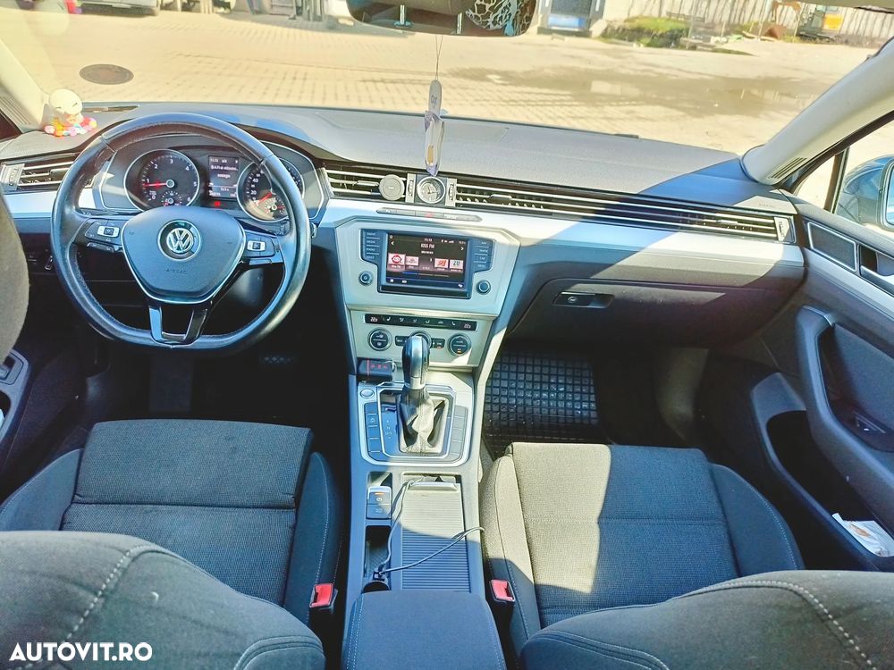 Volkswagen Passat 2.0 TDI DSG Comfortline - 8