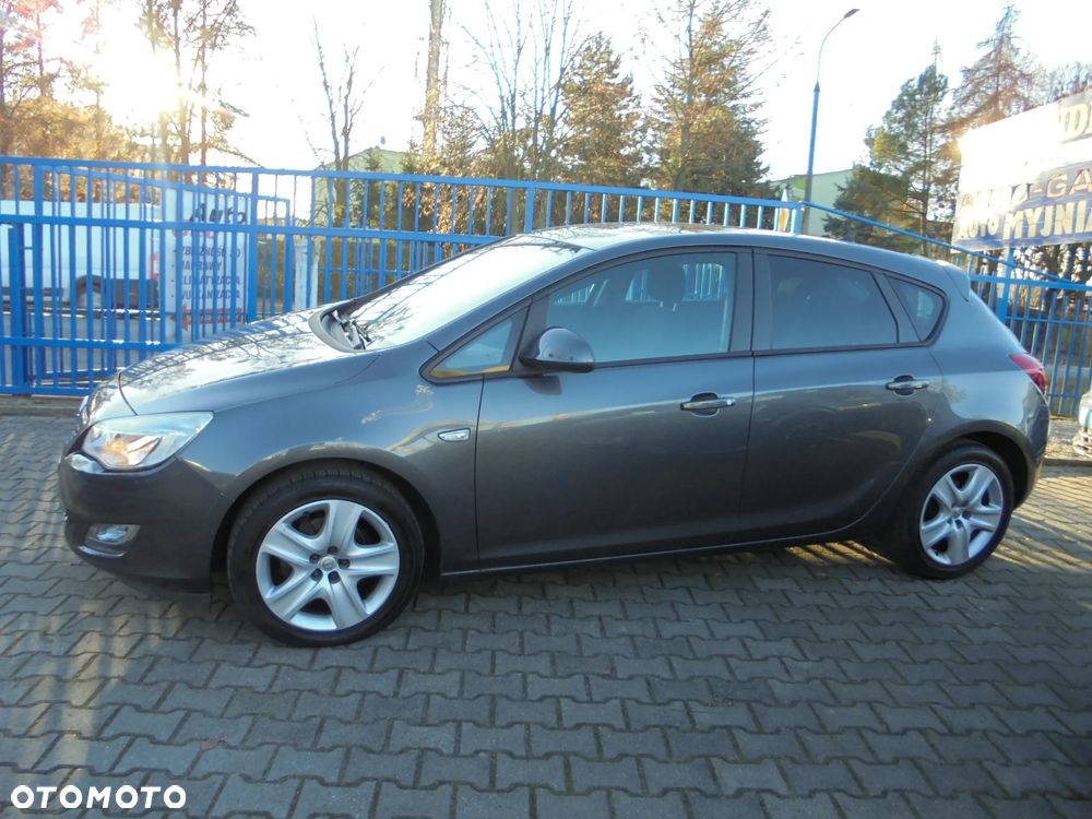 Opel Astra 1.4 Turbo Cosmo - 33