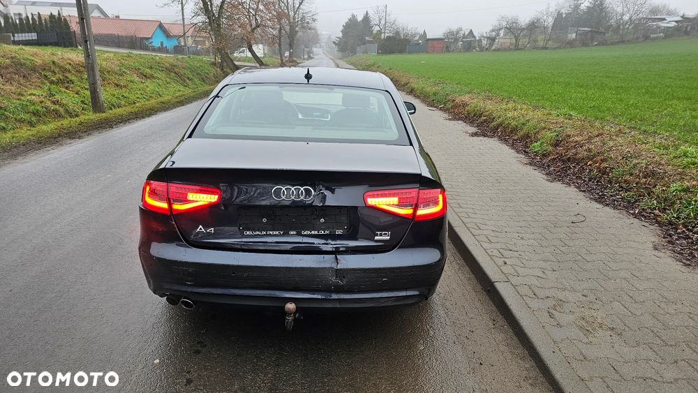 Audi A4 Limousine 2.0 TDI ultra - 9