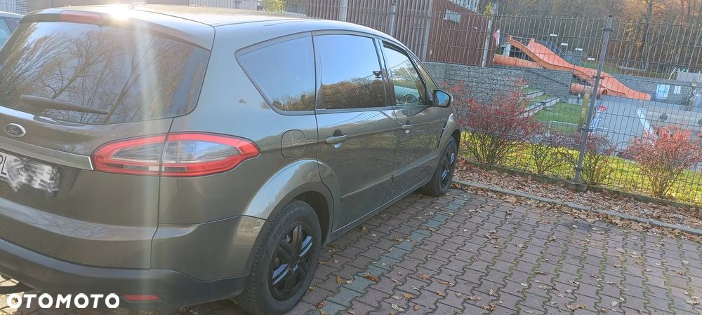 Ford S-Max - 4