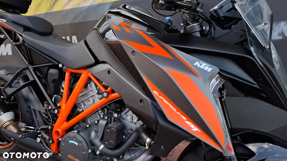 KTM Super Duke - 15