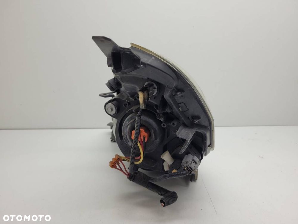 LAMPA PRZÓD PRAWA HONDA JAZZ II EUROPA 2005 - 4