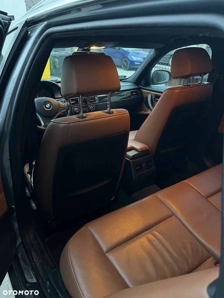 BMW Seria 3 320d DPF Edition Exclusive - 9