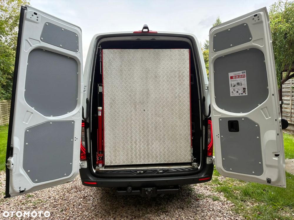 Mercedes-Benz Sprinter 317 Maxi Zabudowa Warsztatowa Najazd Składany Pneumatyka 170KM SALON PL Lampy LED Model 2023 - 8