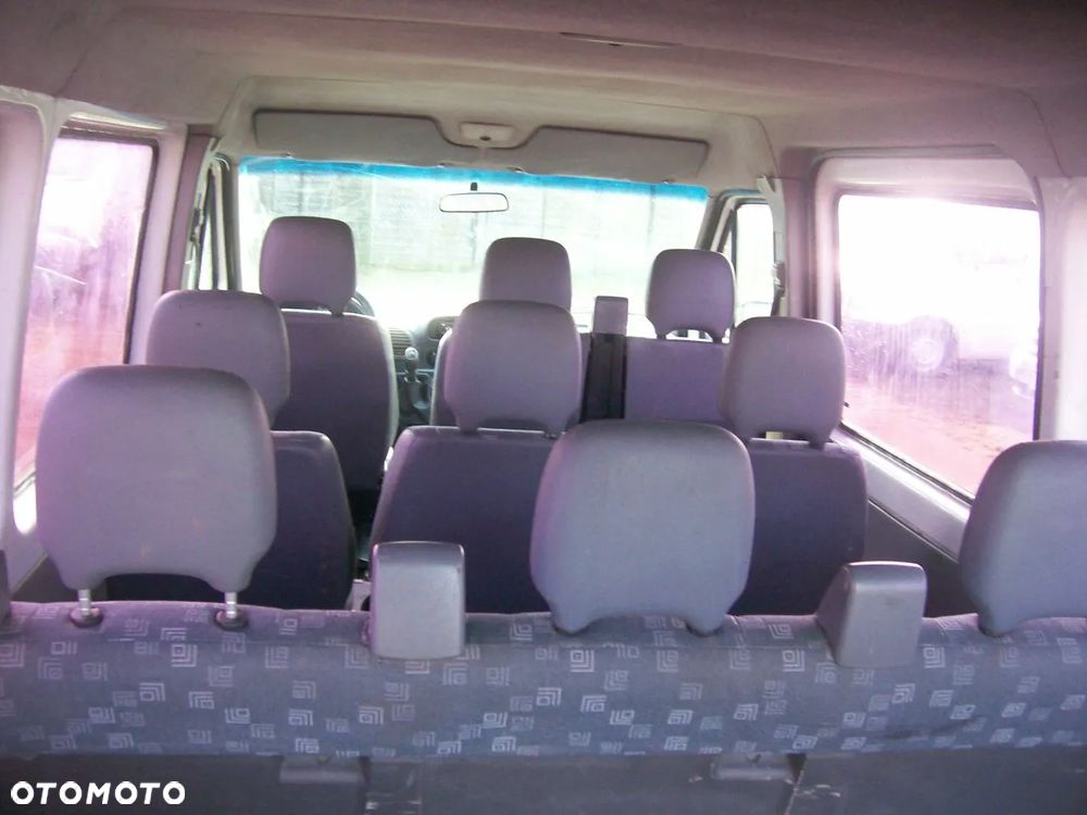 Mercedes-Benz Sprinter - 10