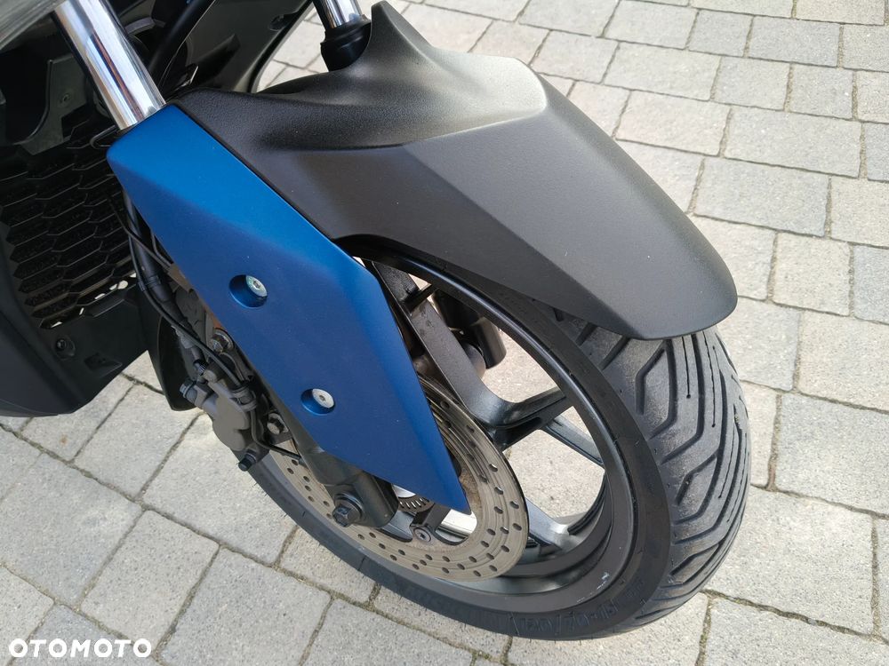 Yamaha X-max - 9
