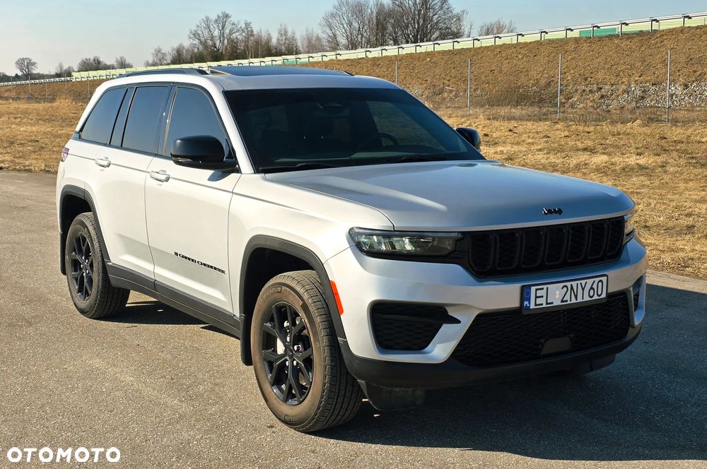 Jeep Grand Cherokee - 4