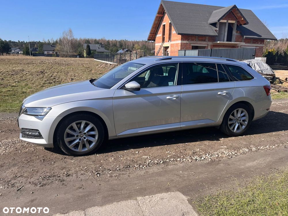 Skoda Superb 2.0 TDI SCR Ambition - 6