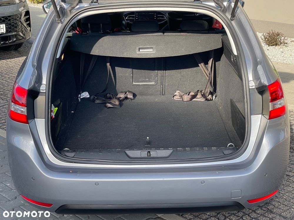Peugeot 308 1.5 BlueHDi Active Pack Business S&S EAT8 - 22