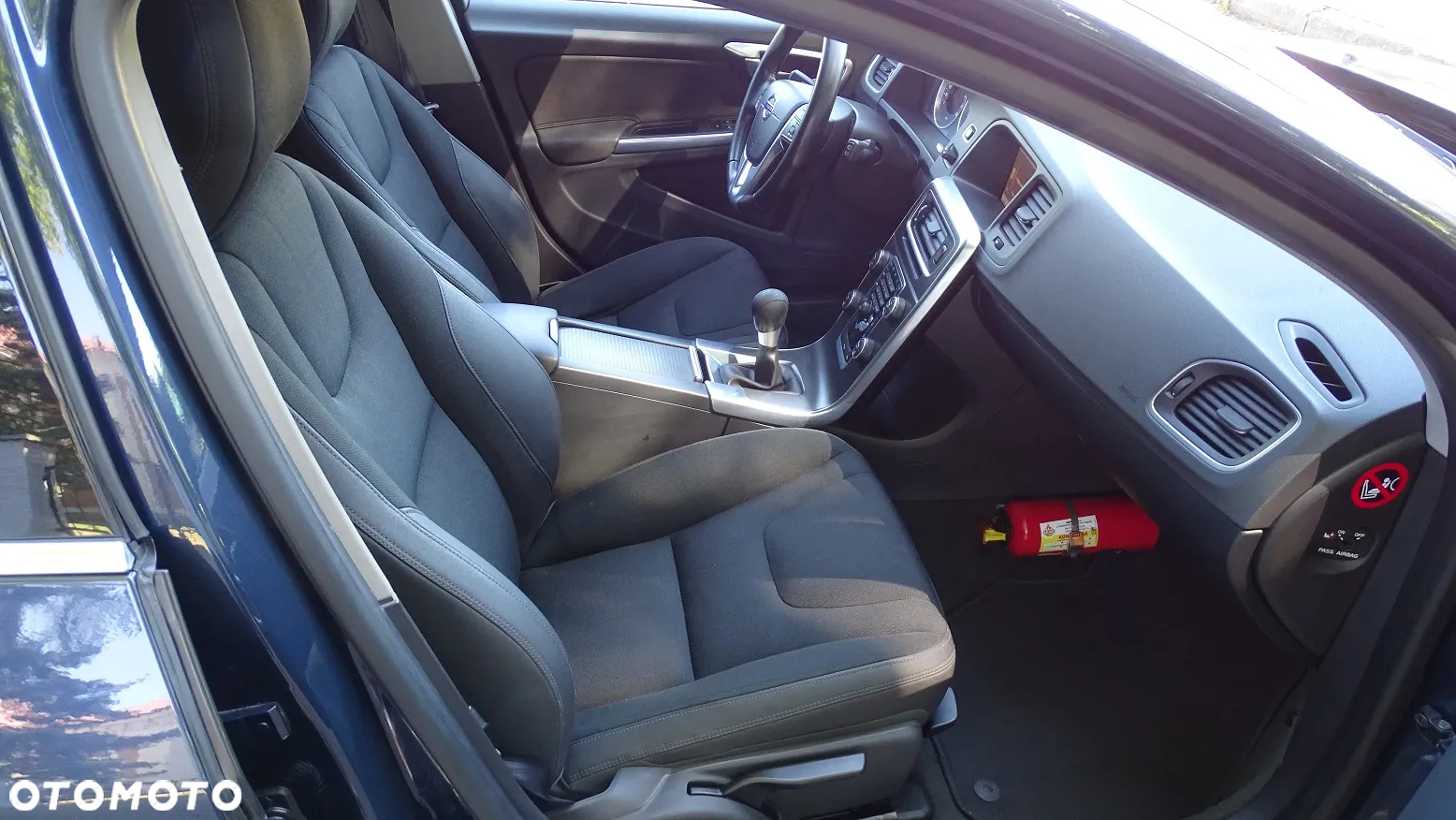 Volvo V60 DRIVe - 12