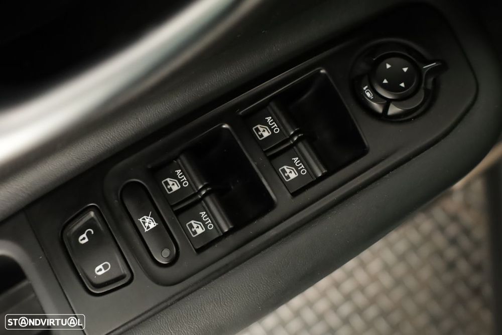 Jeep Renegade 1.5 TG e-Hybrid Longitude DCT - 19