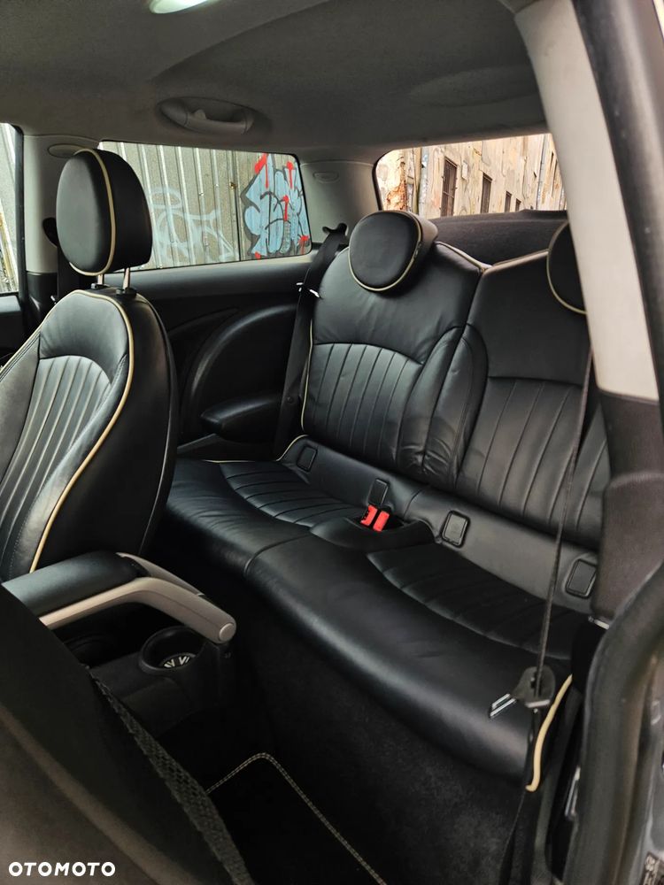 MINI Cooper S Standard - 11