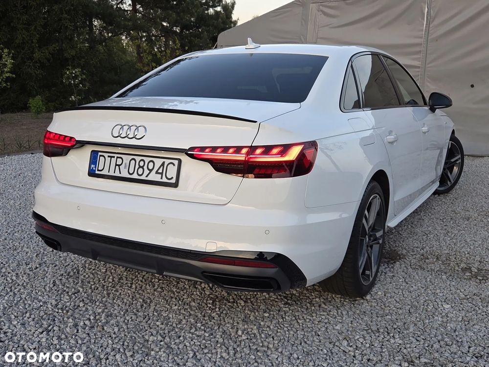 Audi A4 Limousine 35 TFSI mHEV S Line S tronic - 33