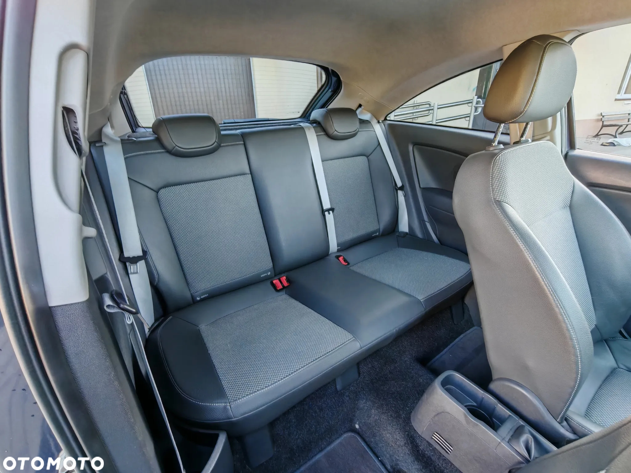 Opel Corsa - 8