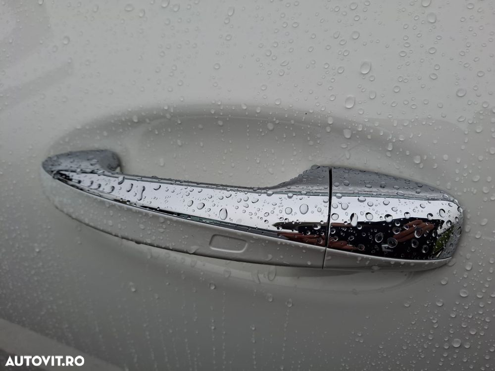 Mercedes-Benz CLA - 32