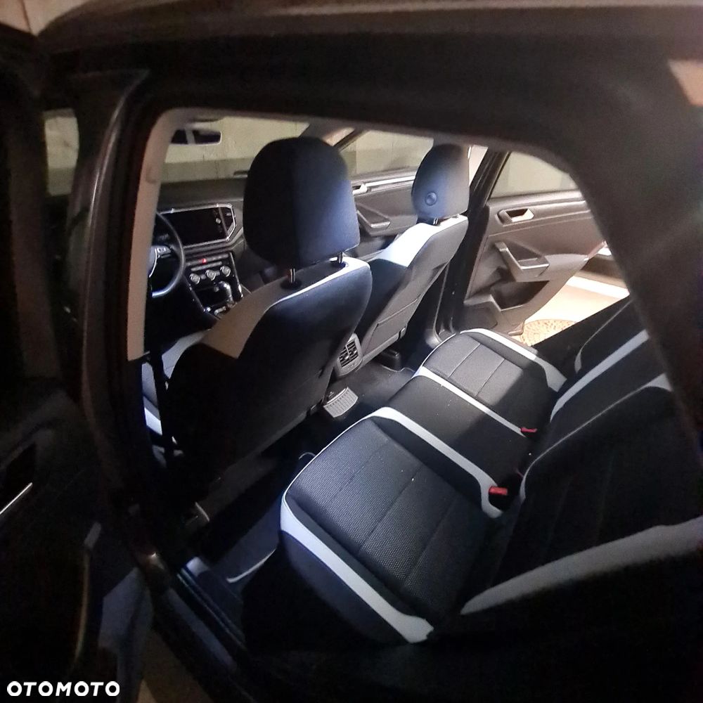 Volkswagen T-Roc 1.5 TSI ACT Premium DSG - 11