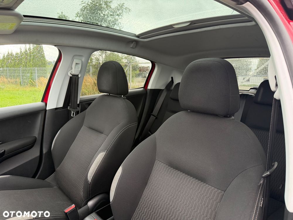 Peugeot 208 - 22