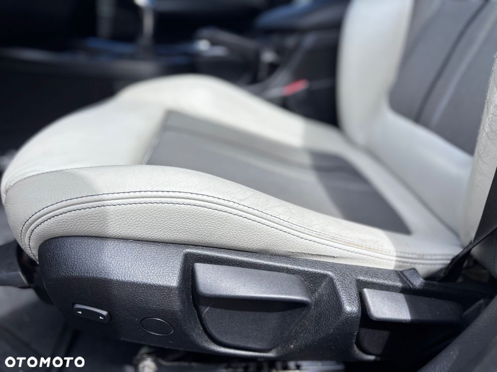 BMW Seria 1 116i Sport Line - 20