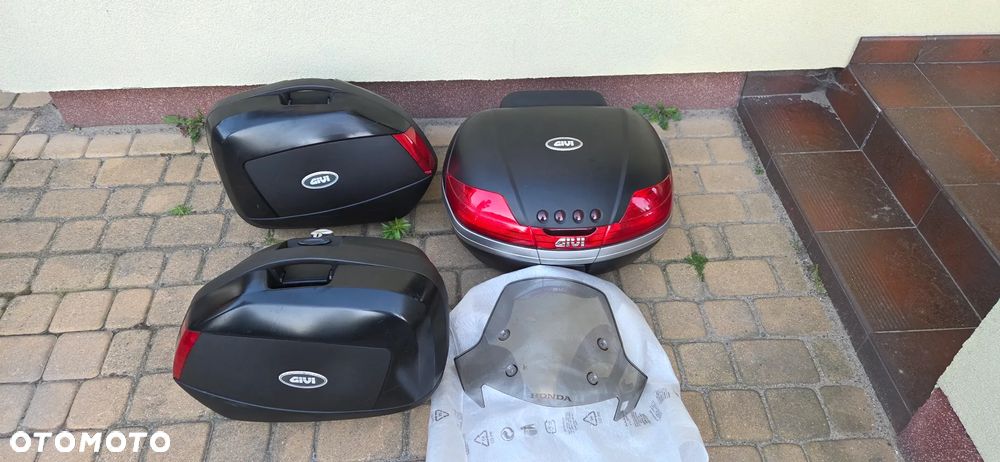 Honda VFR - 18