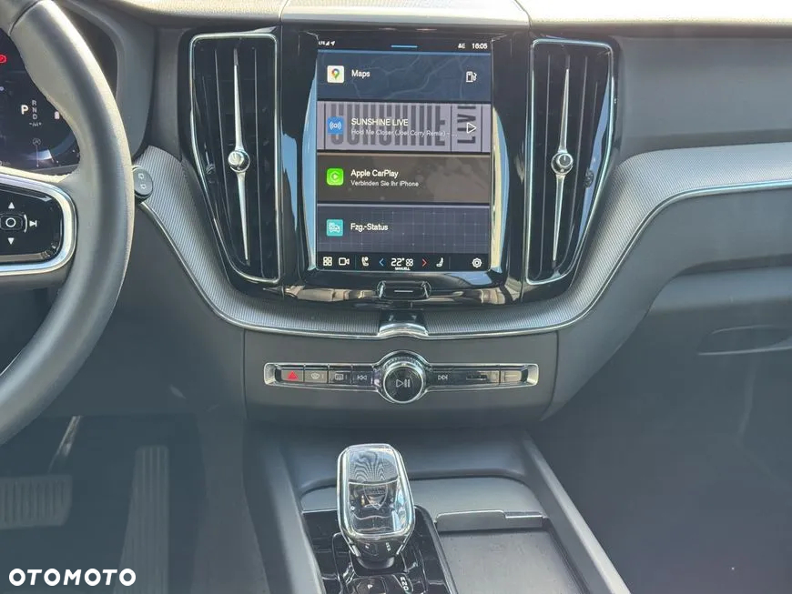Volvo XC 60 B4 B Plus Dark - 15