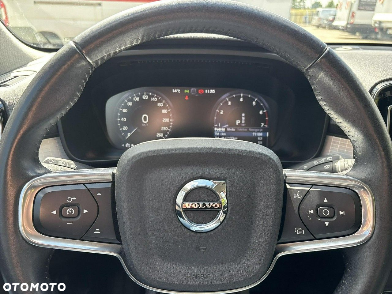 Volvo XC 40 - 23