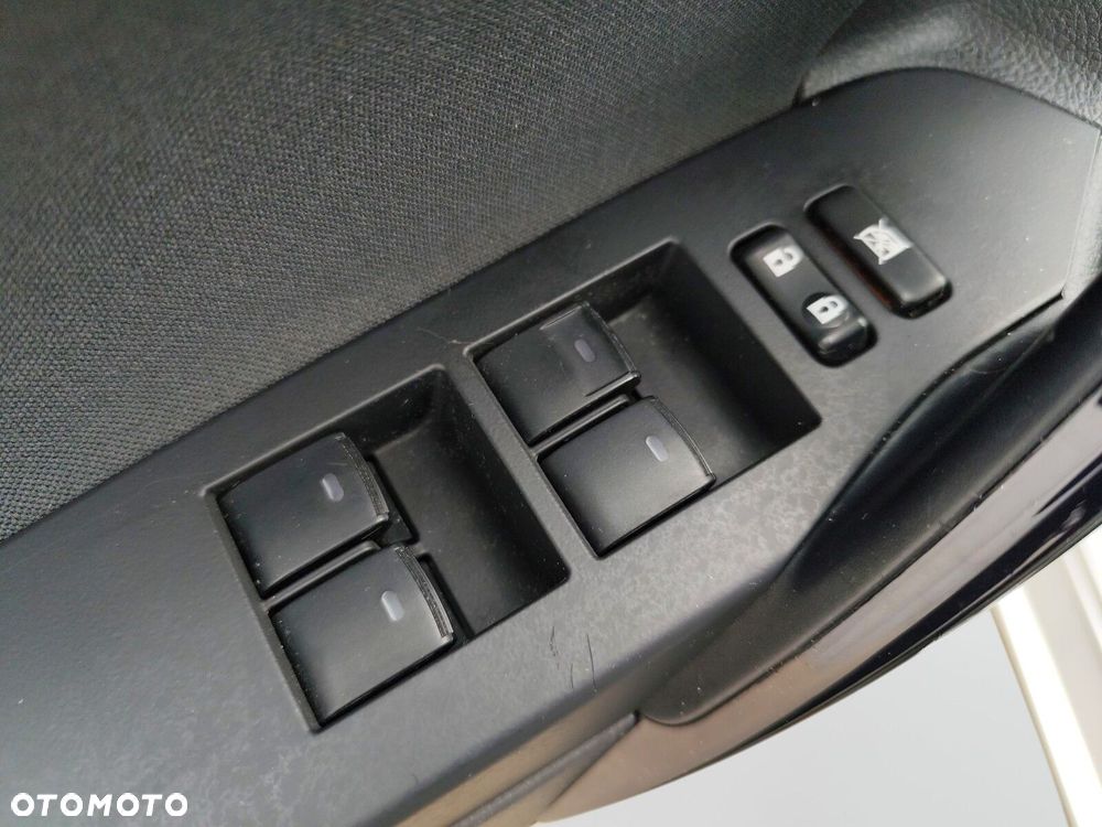 Toyota Auris - 11