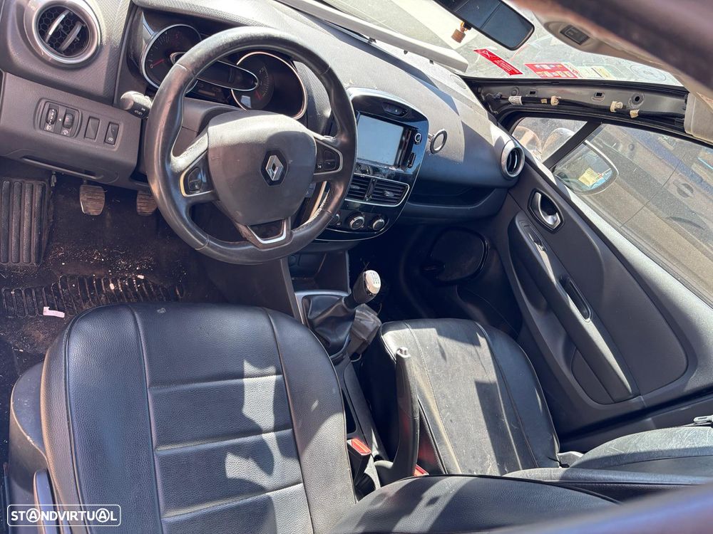 Renault Clio 4 carrinha para peças - 11