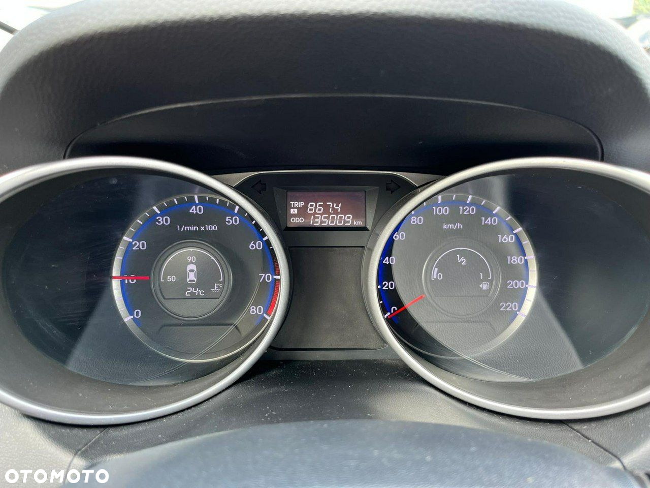 Hyundai ix35 - 15