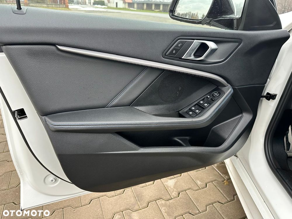 BMW Seria 1 116i M Sport - 11