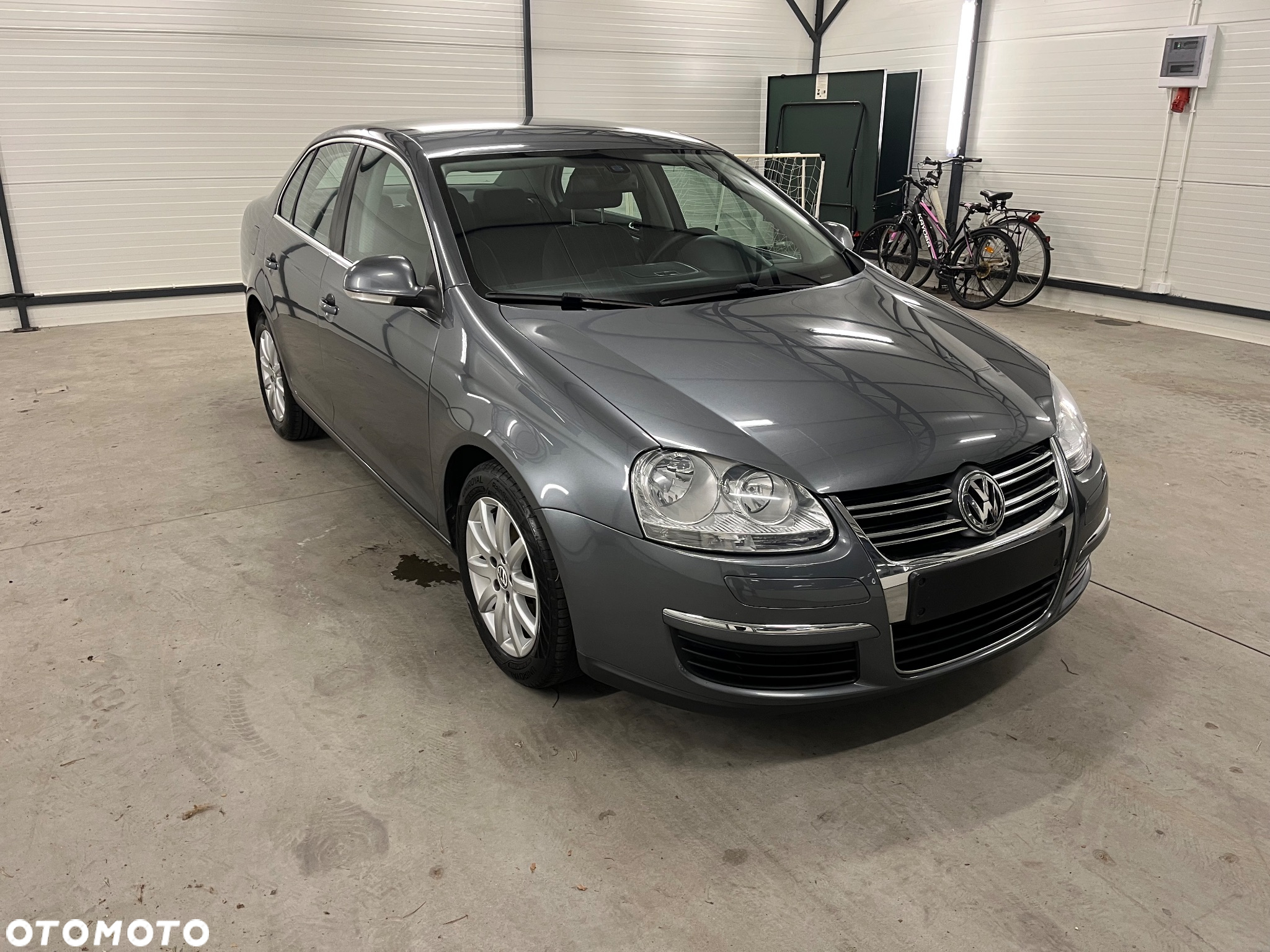 Volkswagen Jetta 1.9 TDI Comfortline - 10