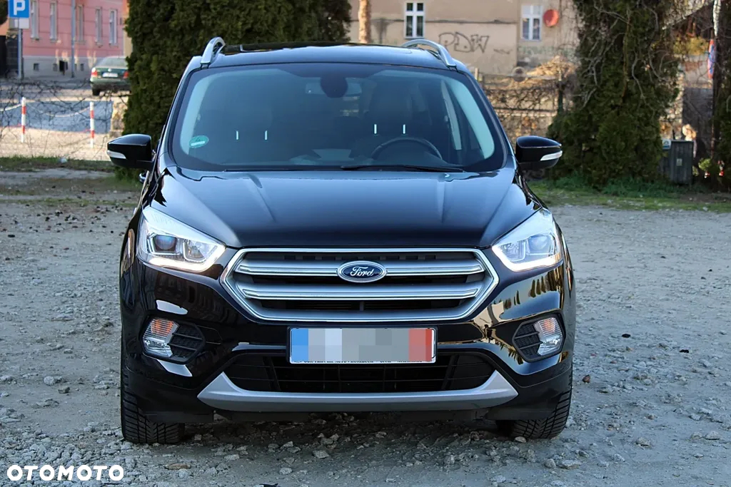 Ford Kuga 1.5 EcoBoost 2x4 Titanium - 4