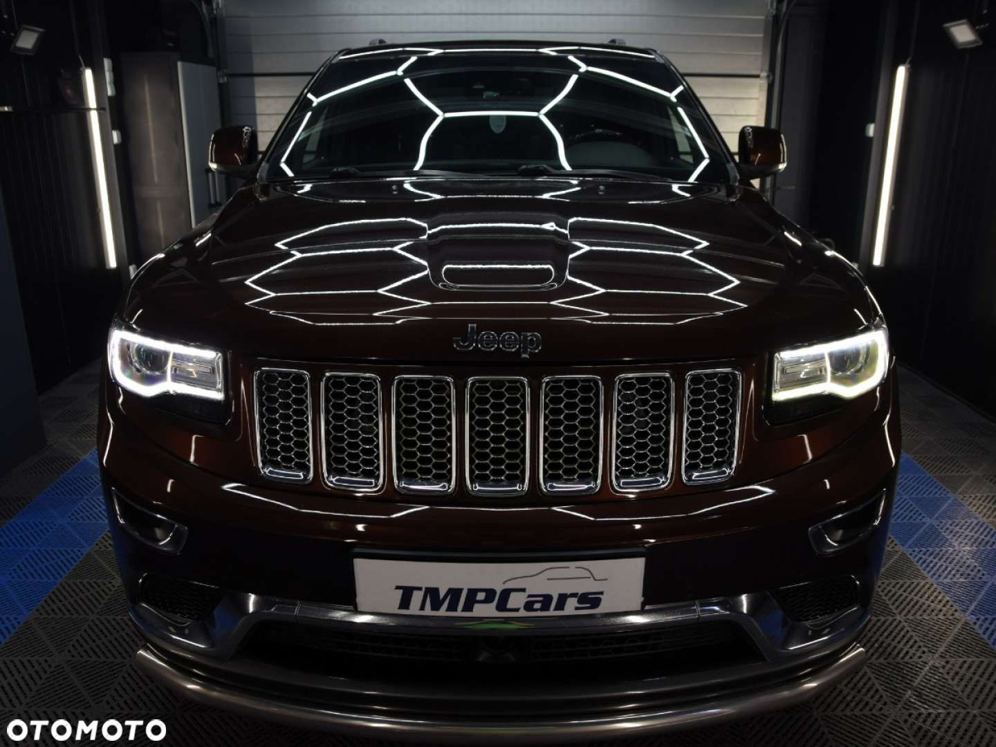 Jeep Grand Cherokee - 11