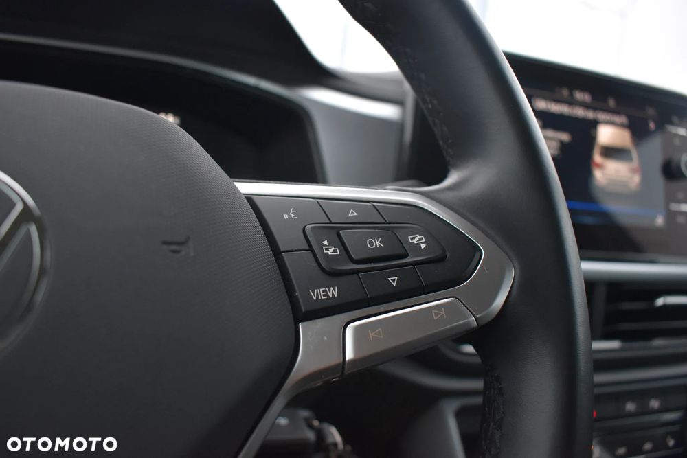 Volkswagen T-Roc 1.5 TSI Life - 24