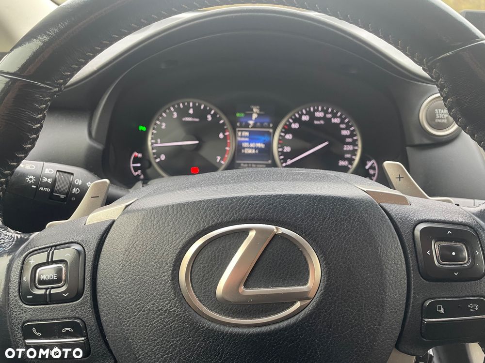 Lexus NX - 11