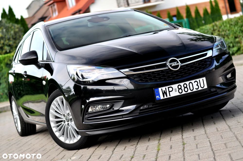 Opel Astra 1.4 T Dynamic S&S - 11