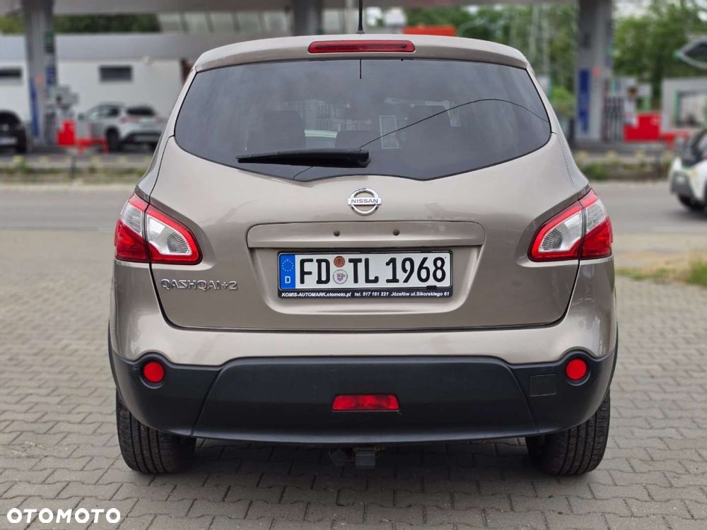 Nissan Qashqai+2 - 6