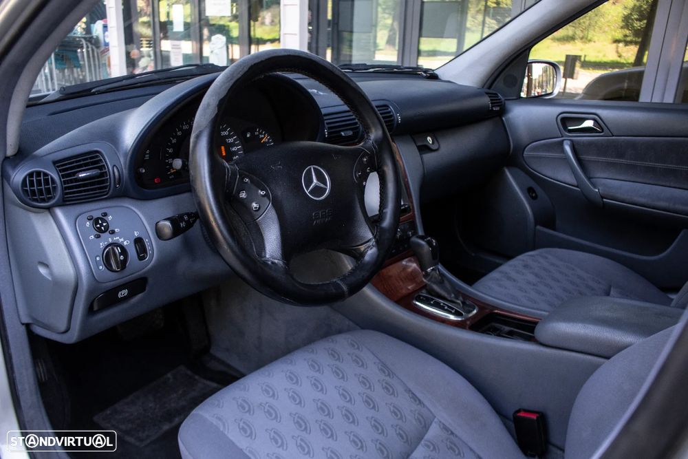 Mercedes-Benz C 220 - 22