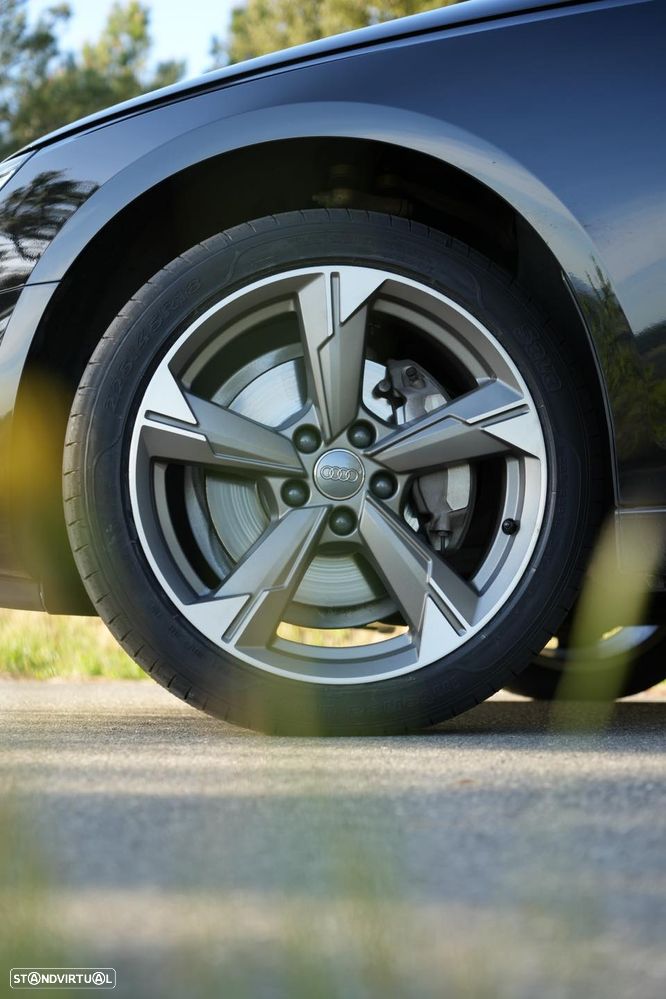 Audi A4 Avant 40 TDI quattro S tronic advanced - 25