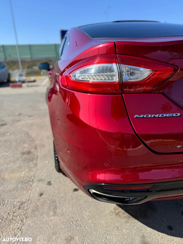 Ford Mondeo 2.0 EcoBoost Titanium - 8