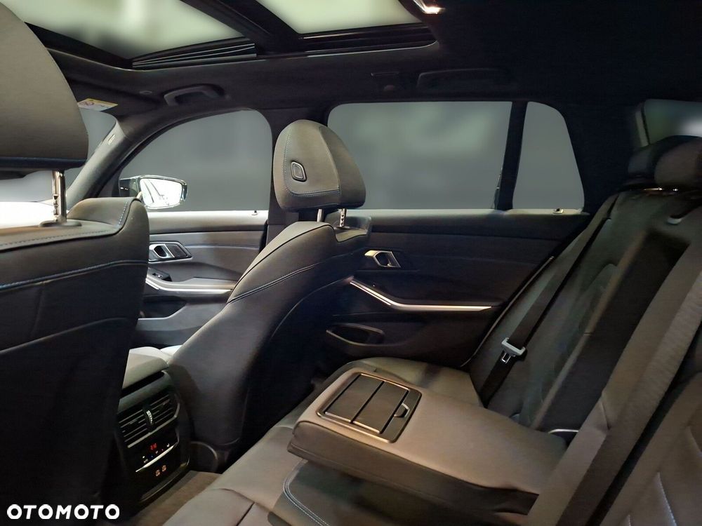 BMW Seria 3 - 13