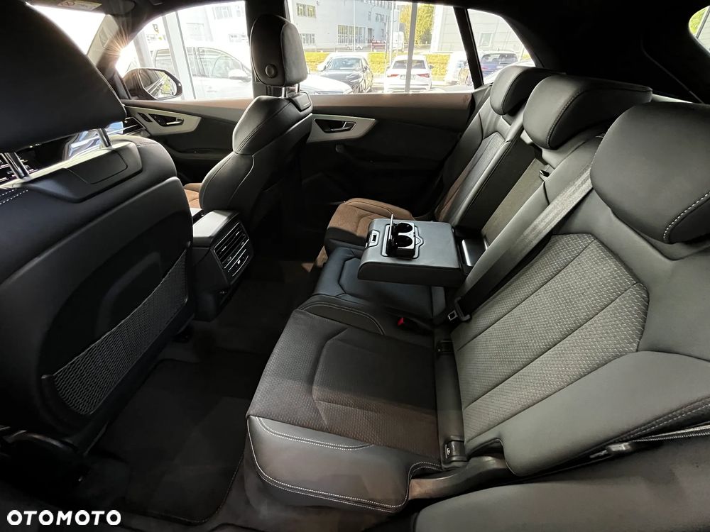 Audi Q8 TFSI e PHEV 290 kW Quattro Tiptronic - 33