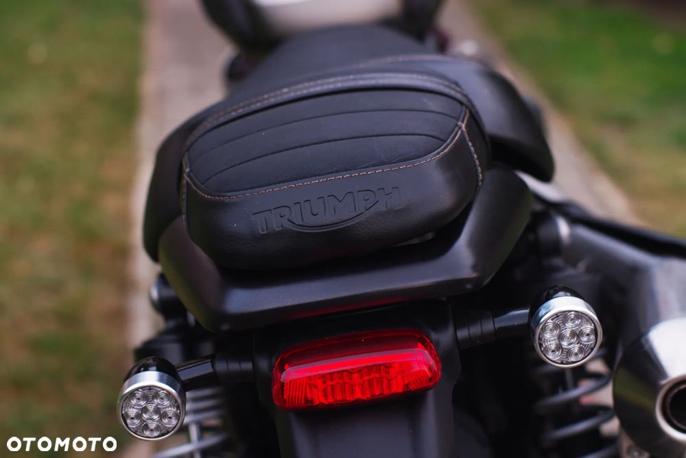Triumph Street Scrambler - 24