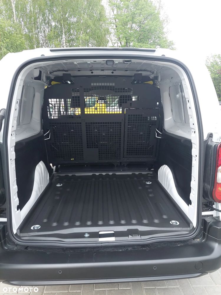 Toyota Proace City - 7