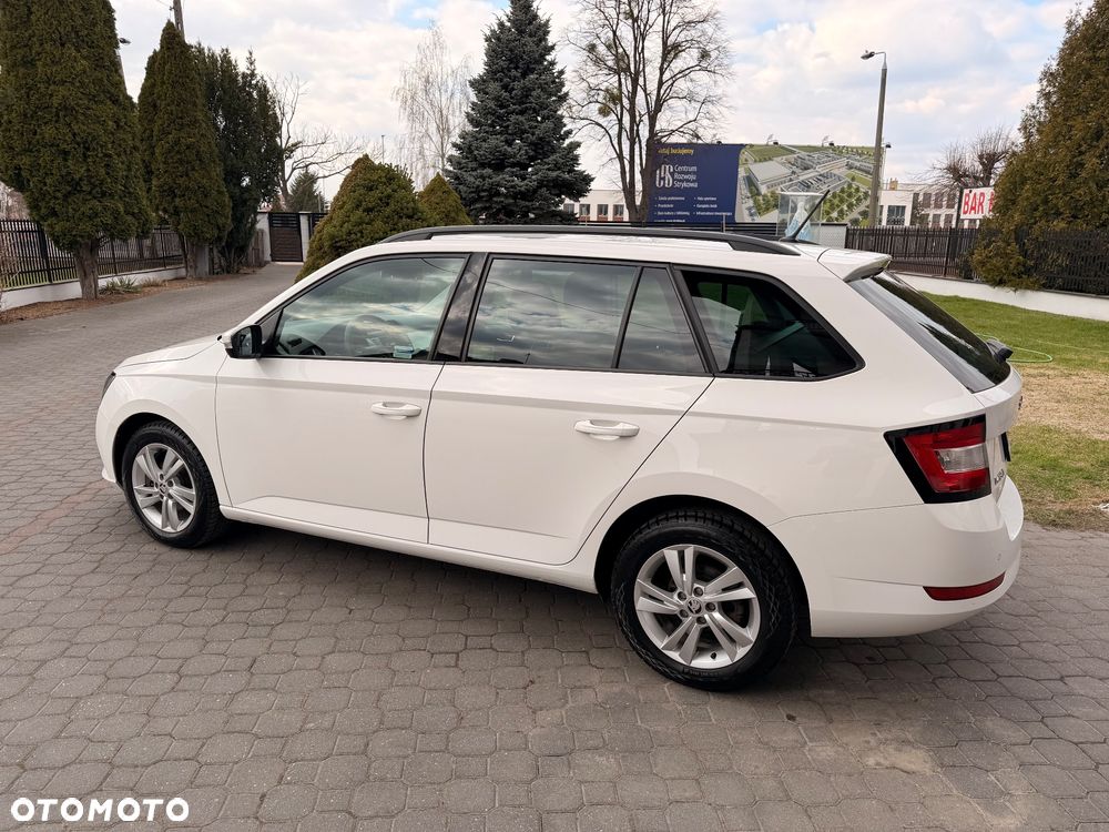 Skoda Fabia 1.0 TSI Ambition Plus - 6