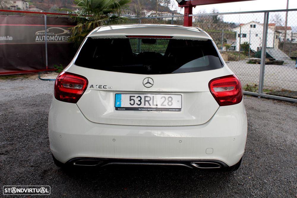 Mercedes-Benz A 180 d Urban - 12