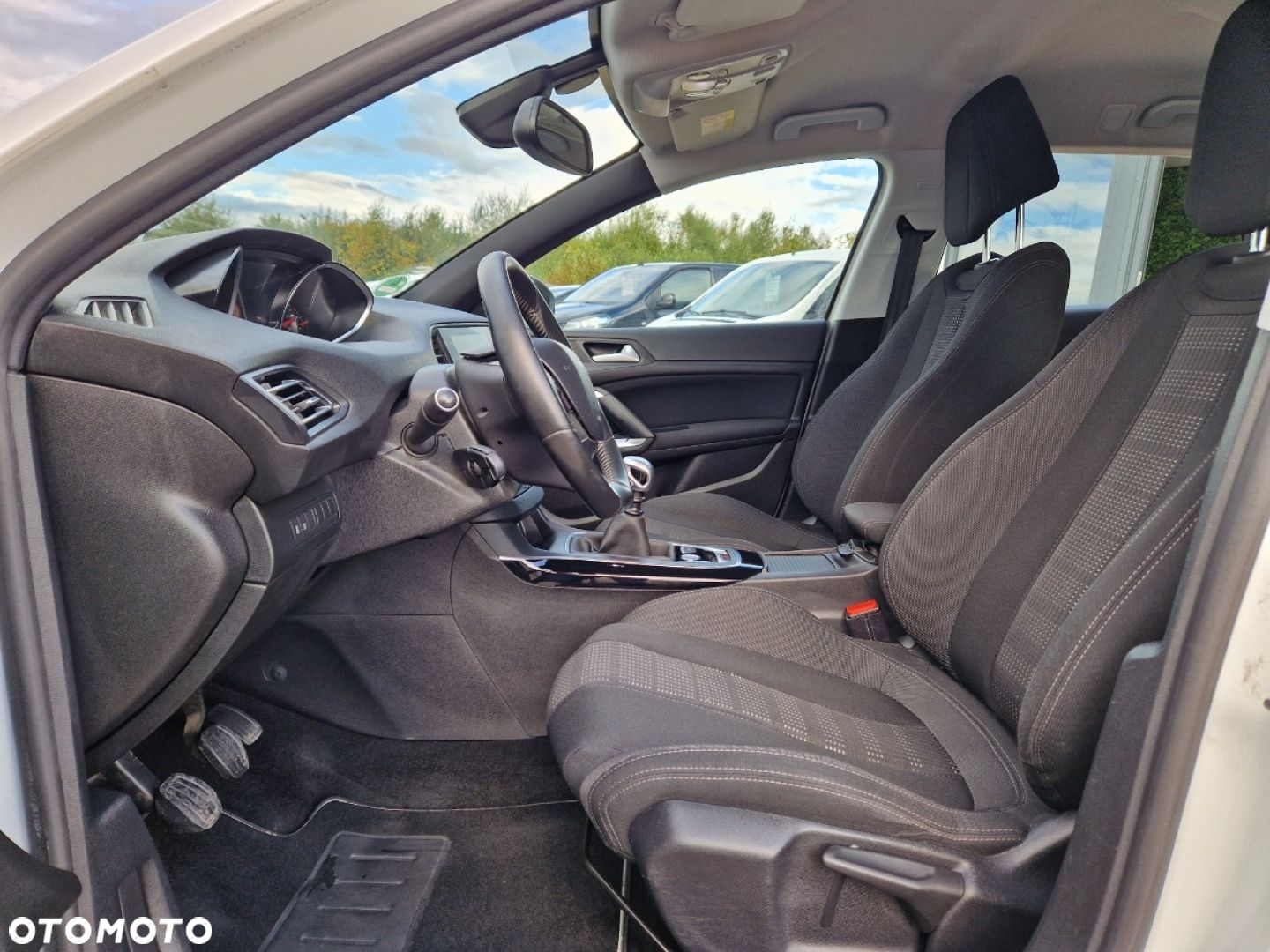 Peugeot 308 SW 1.6 BlueHDi Allure S&S - 5