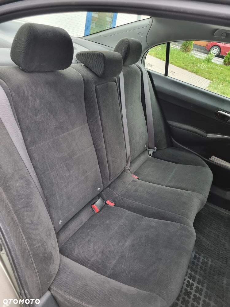 Honda Civic 1.8 Executive - 22