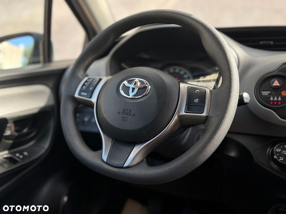 Toyota Yaris 1.0 Active EU6 - 19
