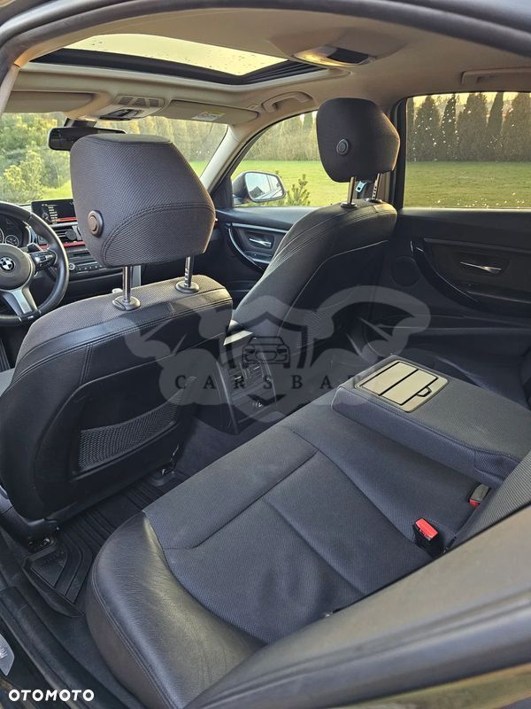 BMW Seria 3 320d xDrive DPF Edition Sport - 4