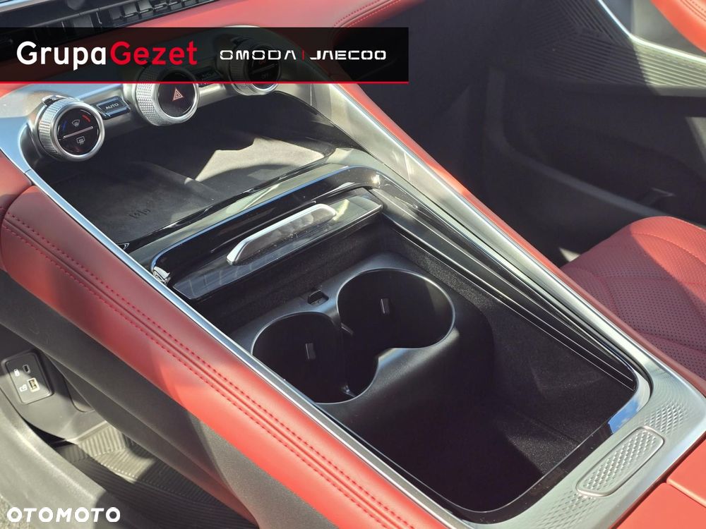 Omoda 9 1.5 Super Hybrid Exclusive AWD - 8